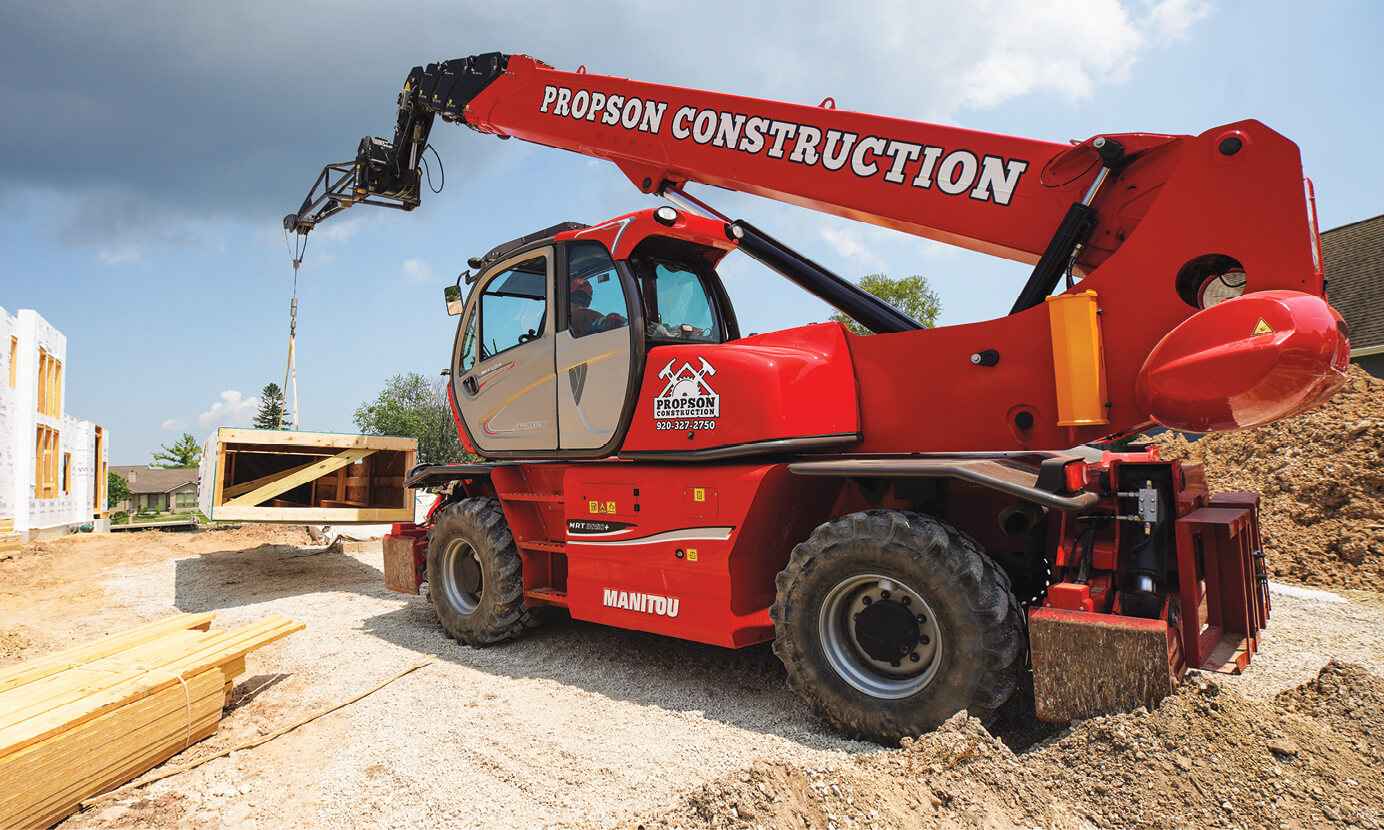 Propson Construction Maximizes Efficiency With a Manitou Rotating Telehandler